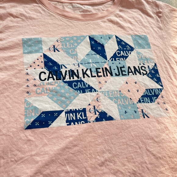 Calvin Klein T-shit - Large - Picture 2 of 3